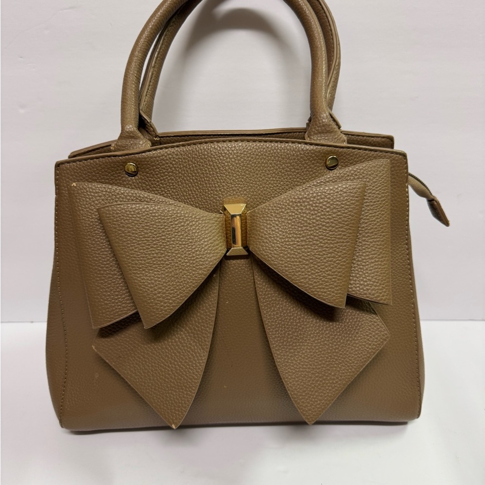 Elegant Tan Bow Handbag